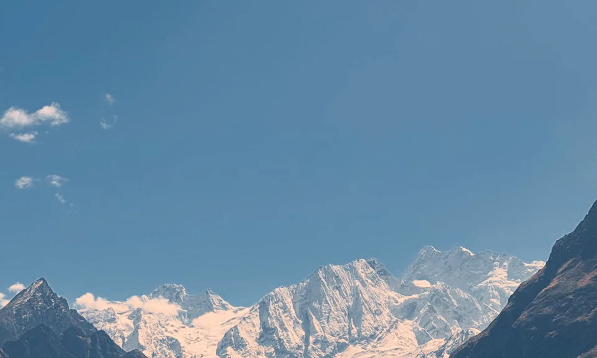 Panoramic view of snow-capped Himalayan peaks along the Manaslu Circuit trekking route