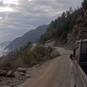 The Hard Way to Everest